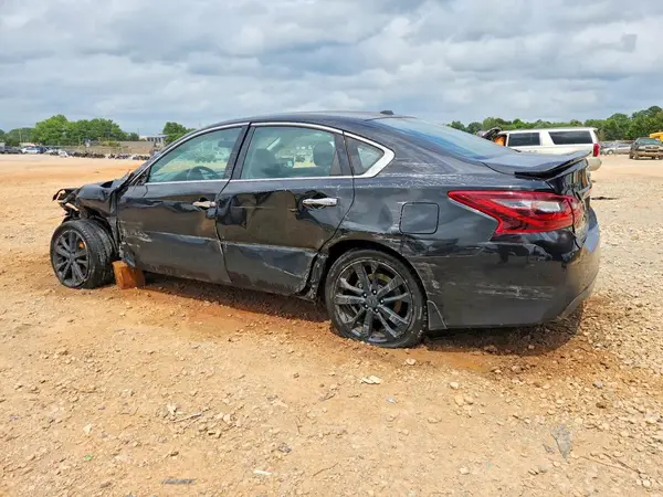 1N4AL3AP0JC471323 2018 NISSAN ALTIMA - Image 2
