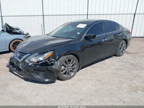 1N4AL3AP0JC473850 2018 NISSAN ALTIMA - Image 2