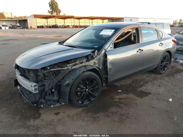 1N4AL3AP0JC473928 2018 NISSAN ALTIMA - Image 2