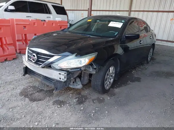1N4AL3AP0JC475596 2018 NISSAN ALTIMA - Image 2