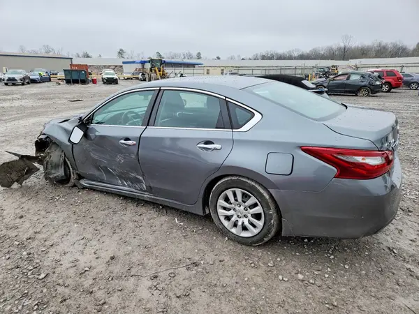1N4AL3AP0JC476683 2018 NISSAN ALTIMA - Image 2
