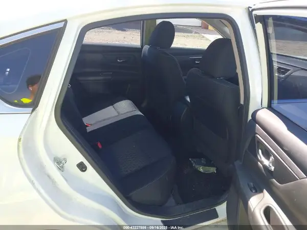 1N4AL3AP0JC476859 2018 NISSAN ALTIMA - Image 8