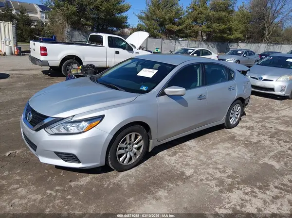 1N4AL3AP0JC477073 2018 NISSAN ALTIMA - Image 2