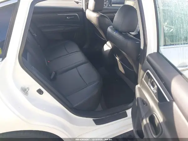 1N4AL3AP0JC477249 2018 NISSAN ALTIMA - Image 8