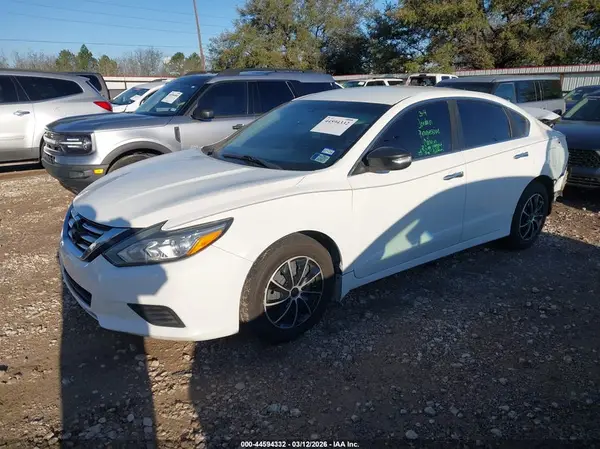 1N4AL3AP0JC477607 2018 NISSAN ALTIMA - Image 2