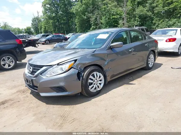 1N4AL3AP0JC479504 2018 NISSAN ALTIMA - Image 2