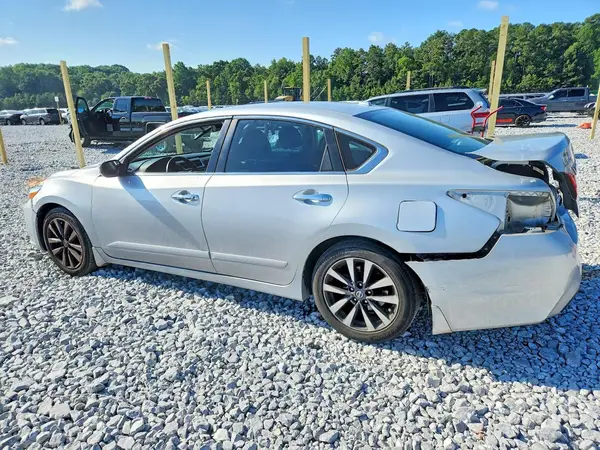 1N4AL3AP1GC111261 2016 NISSAN ALTIMA - Image 2