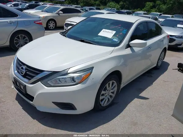 1N4AL3AP1GC112331 2016 NISSAN ALTIMA - Image 2