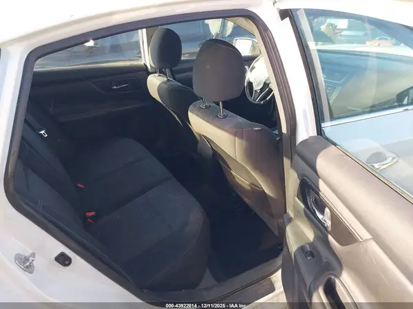 1N4AL3AP1GC113222 2016 NISSAN ALTIMA - Image 8