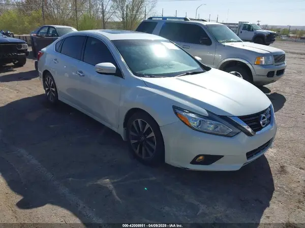 1N4AL3AP1GC115066 2016 NISSAN ALTIMA - Image 1