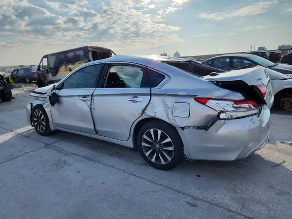 1N4AL3AP1GC116573 2016 NISSAN ALTIMA - Image 2