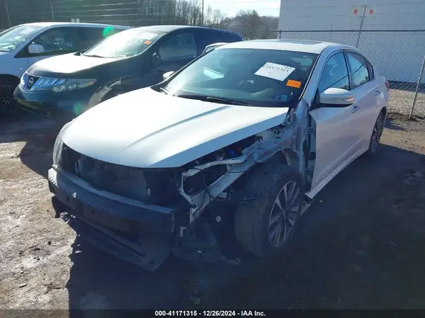 1N4AL3AP1GC119165 2016 NISSAN ALTIMA - Image 2