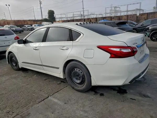 1N4AL3AP1GC120929 2016 NISSAN ALTIMA - Image 2