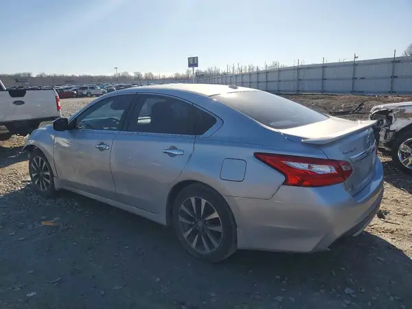 1N4AL3AP1GC125810 2016 NISSAN ALTIMA - Image 2