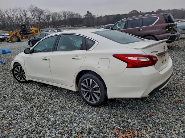 1N4AL3AP1GC126942 2016 NISSAN ALTIMA - Image 2