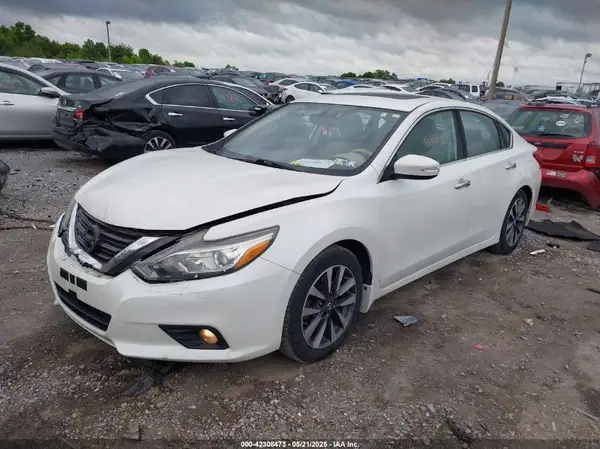 1N4AL3AP1GC135110 2016 NISSAN ALTIMA - Image 2