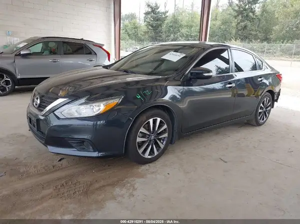 1N4AL3AP1GC137729 2016 NISSAN ALTIMA - Image 2