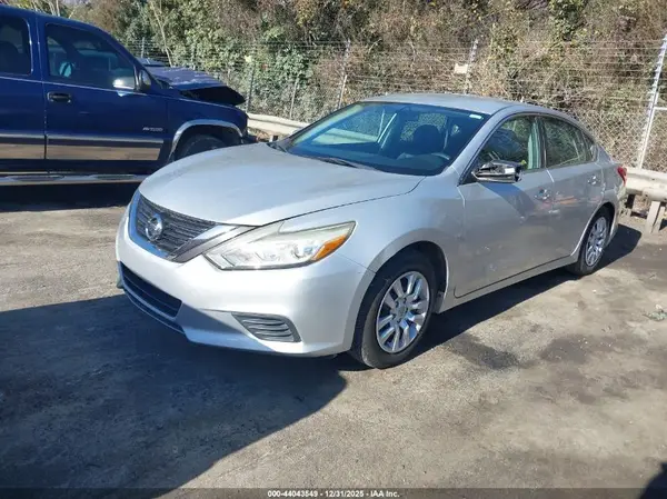 1N4AL3AP1GC138265 2016 NISSAN ALTIMA - Image 2
