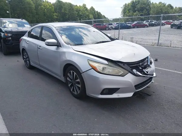 1N4AL3AP1GC140789 2016 NISSAN ALTIMA - Image 1