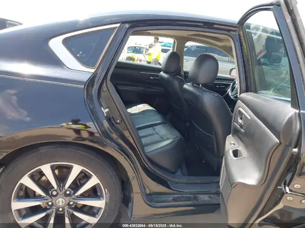 1N4AL3AP1GC142381 2016 NISSAN ALTIMA - Image 8