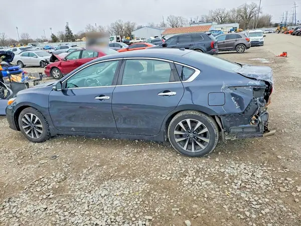 1N4AL3AP1GC143949 2016 NISSAN ALTIMA - Image 2