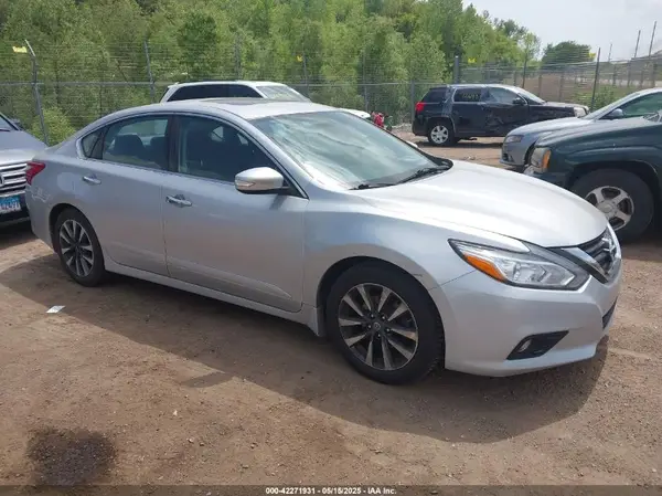 1N4AL3AP1GC146334 2016 NISSAN ALTIMA - Image 1