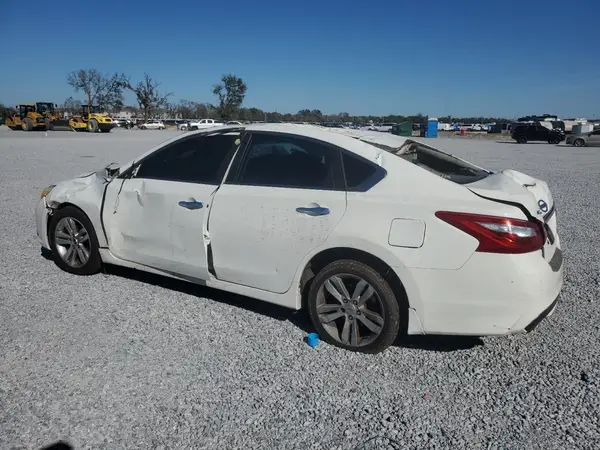 1N4AL3AP1GC146477 2016 NISSAN ALTIMA - Image 2