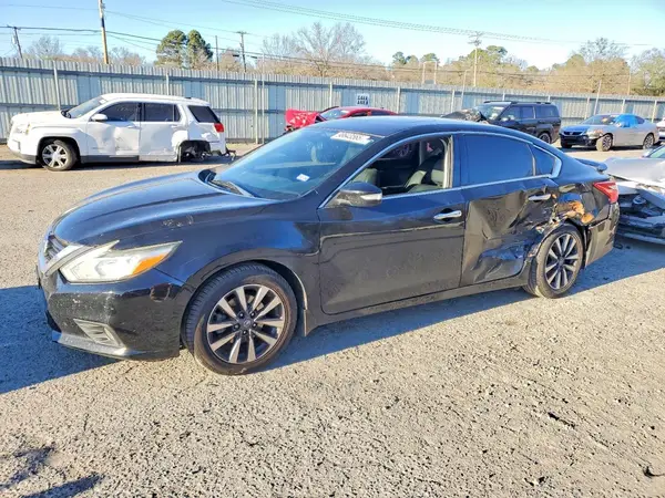 1N4AL3AP1GC153686 2016 NISSAN ALTIMA - Image 1