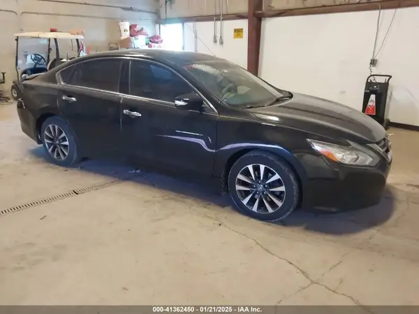 1N4AL3AP1GC156782 2016 NISSAN ALTIMA - Image 1