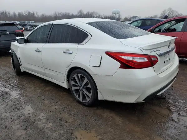 1N4AL3AP1GC157057 2016 NISSAN ALTIMA - Image 2
