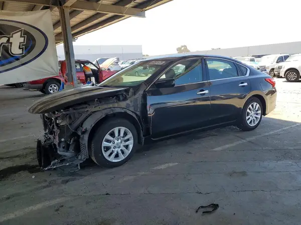1N4AL3AP1GC167555 2016 NISSAN ALTIMA - Image 1