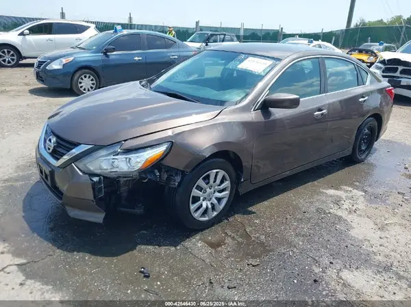 1N4AL3AP1GC168012 2016 NISSAN ALTIMA - Image 2