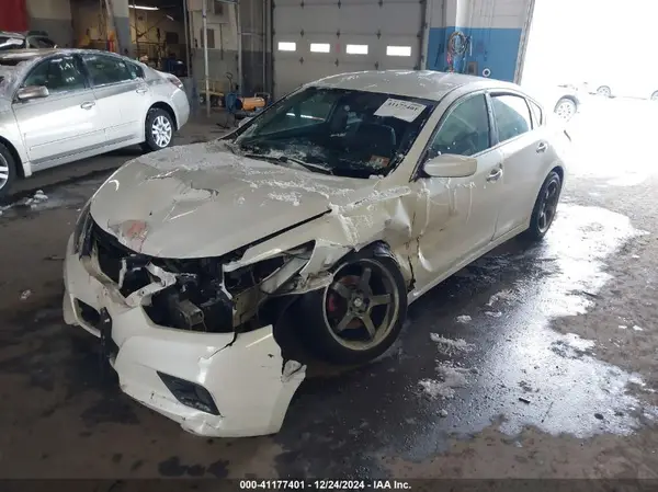 1N4AL3AP1GC174425 2016 NISSAN ALTIMA - Image 2