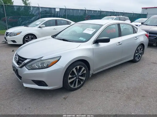 1N4AL3AP1GC176529 2016 NISSAN ALTIMA - Image 2