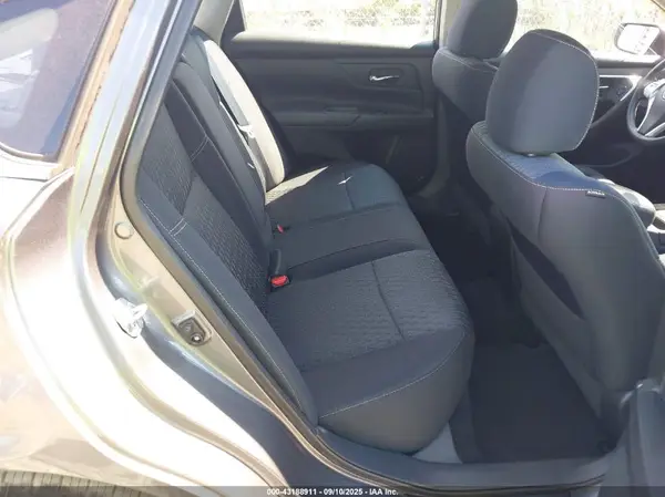 1N4AL3AP1GC184078 2016 NISSAN ALTIMA - Image 8