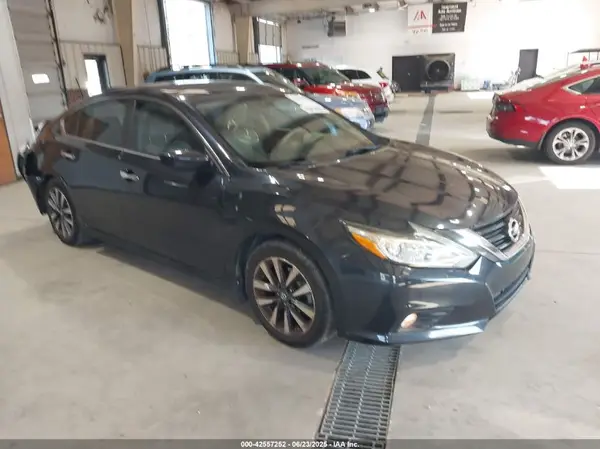 1N4AL3AP1GC184534 2016 NISSAN ALTIMA - Image 1