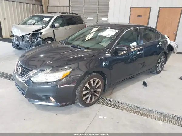 1N4AL3AP1GC184534 2016 NISSAN ALTIMA - Image 2