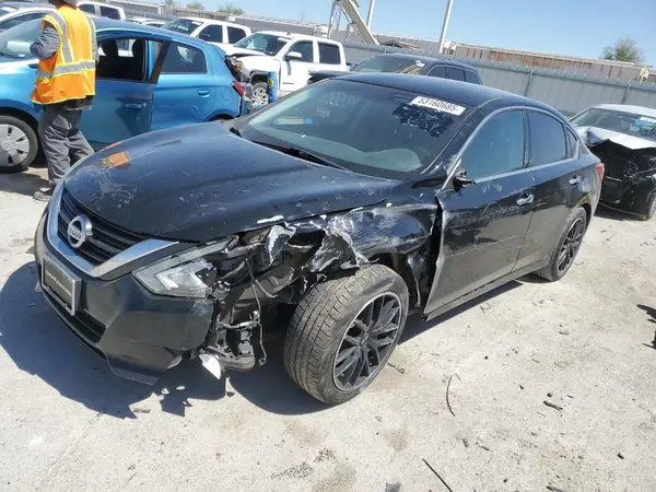1N4AL3AP1GC196831 2016 NISSAN ALTIMA - Image 1
