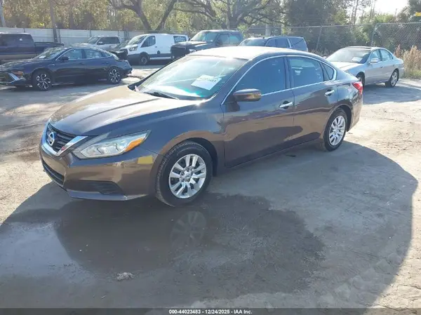 1N4AL3AP1GC197493 2016 NISSAN ALTIMA - Image 2