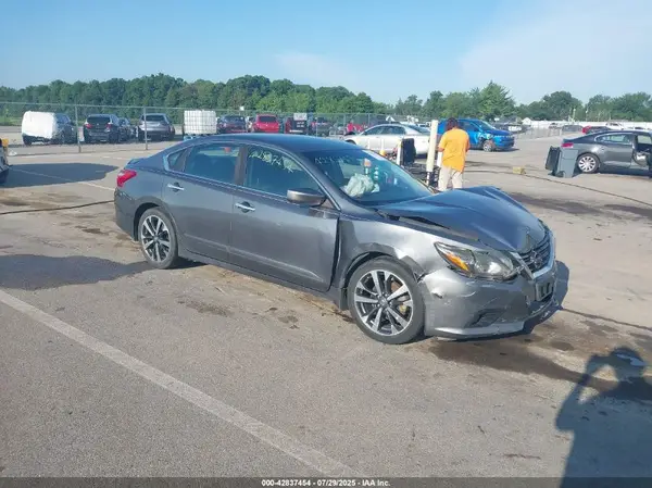 1N4AL3AP1GC205415 2016 NISSAN ALTIMA - Image 1