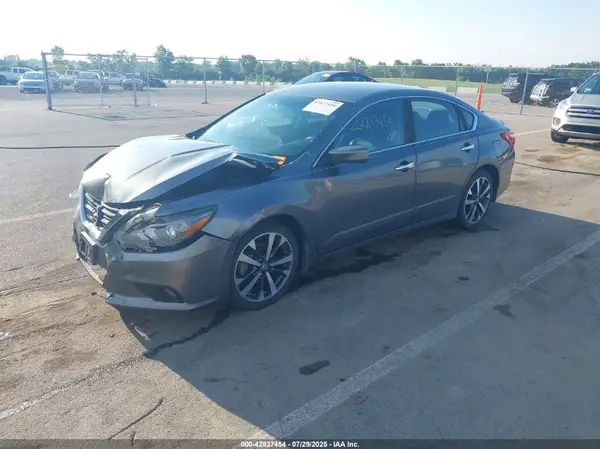 1N4AL3AP1GC205415 2016 NISSAN ALTIMA - Image 2