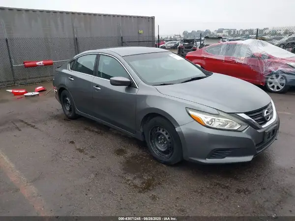 1N4AL3AP1GC205527 2016 NISSAN ALTIMA - Image 1