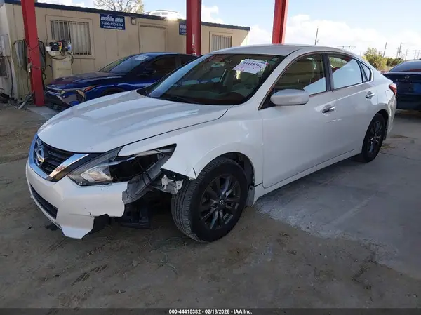 1N4AL3AP1GC217239 2016 NISSAN ALTIMA - Image 2