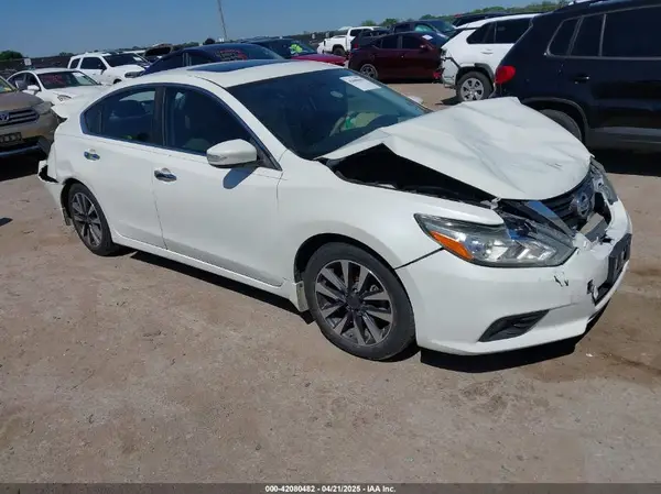 1N4AL3AP1GC218973 2016 NISSAN ALTIMA - Image 1