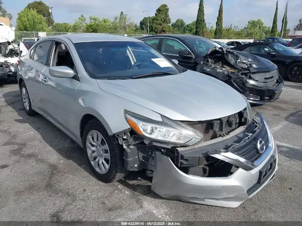 1N4AL3AP1GC220383 2016 NISSAN ALTIMA - Image 1