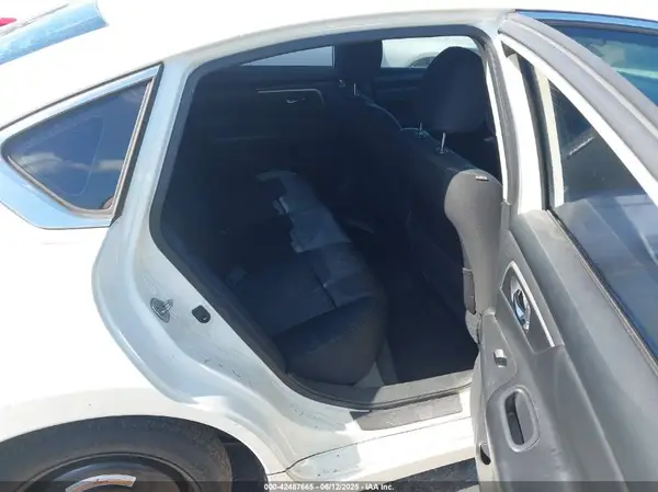 1N4AL3AP1GC220562 2016 NISSAN ALTIMA - Image 8