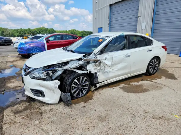 1N4AL3AP1GC231562 2016 NISSAN ALTIMA - Image 1