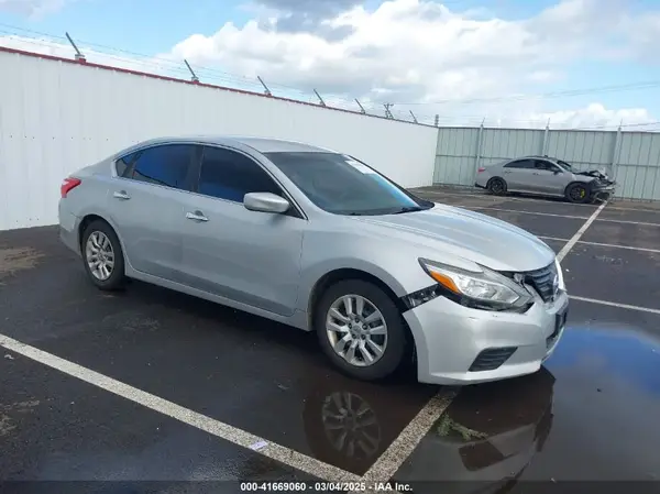 1N4AL3AP1GC232517 2016 NISSAN ALTIMA - Image 1