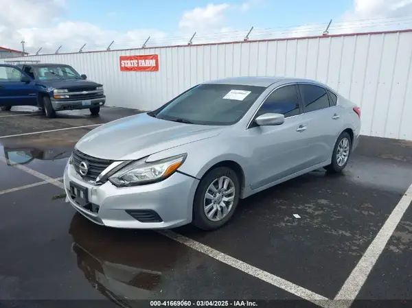 1N4AL3AP1GC232517 2016 NISSAN ALTIMA - Image 2