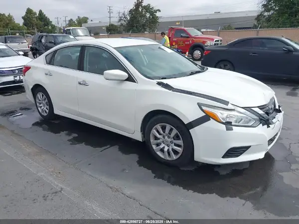 1N4AL3AP1GC249009 2016 NISSAN ALTIMA - Image 1